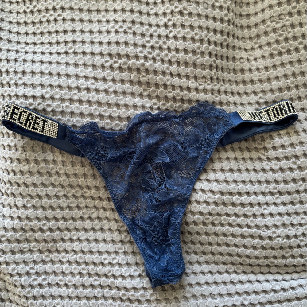 NEVER WORN Victoria’s Secret Very Sexy Thong with Sparkle Strap
